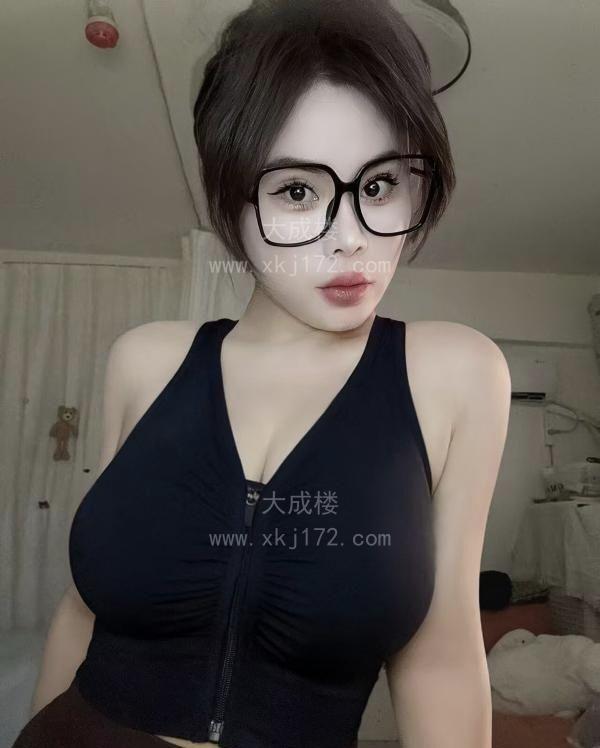 海珠巨乳眼镜清宁老师