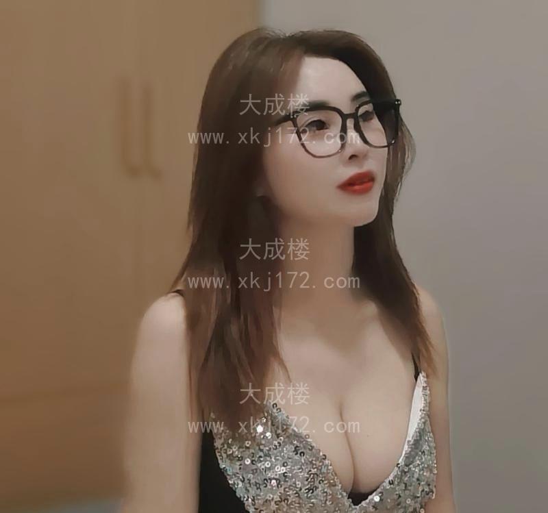出击海珠敏感大奶妹