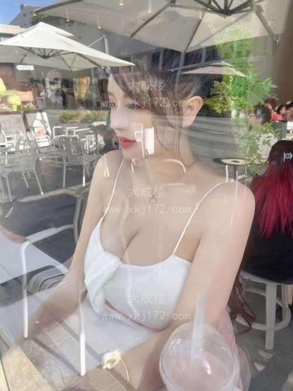 罗湖巨乳翘臀红牌小妖精