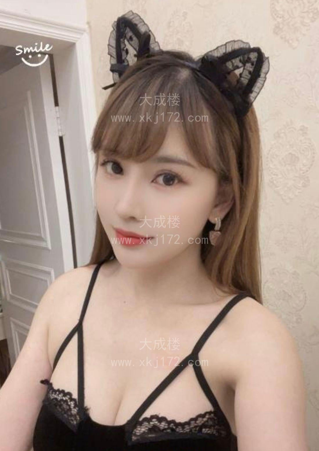 肤白颜值诗诗老师